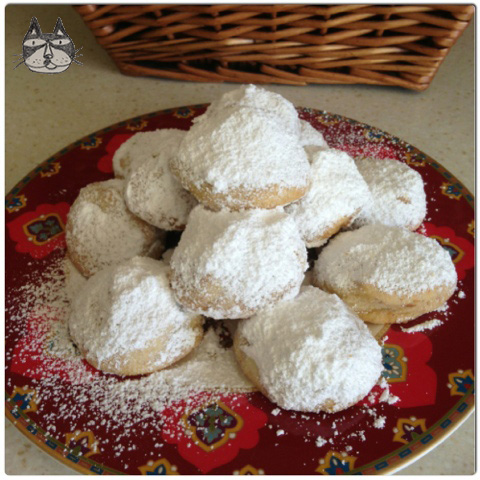 Raya Cookies: Kourabiedes-inspired Walnut Butter&nbsp;Snowballs.